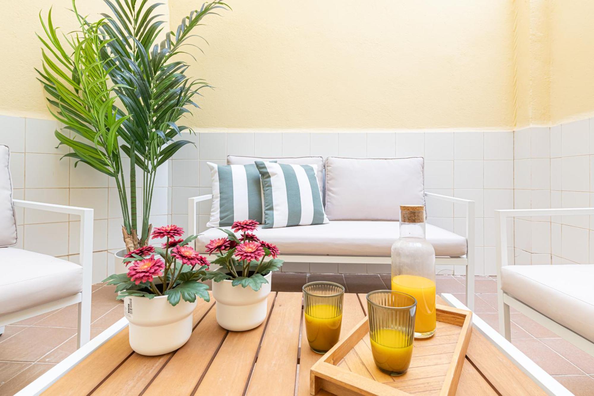 Iloftmalaga Pasillo De Atocha Apartment Luaran gambar