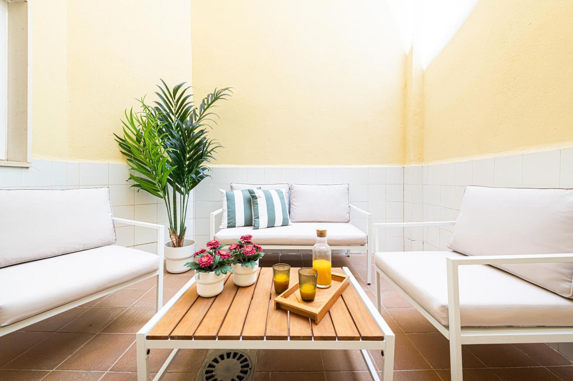 Iloftmalaga Pasillo De Atocha Apartment Luaran gambar