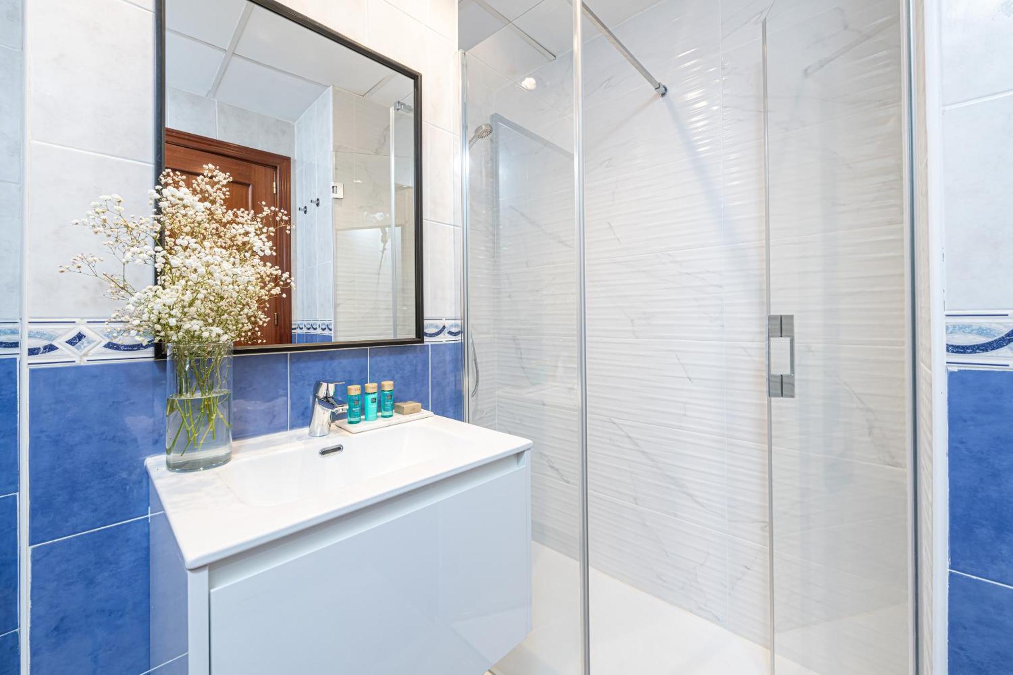 Iloftmalaga Pasillo De Atocha Apartment Luaran gambar